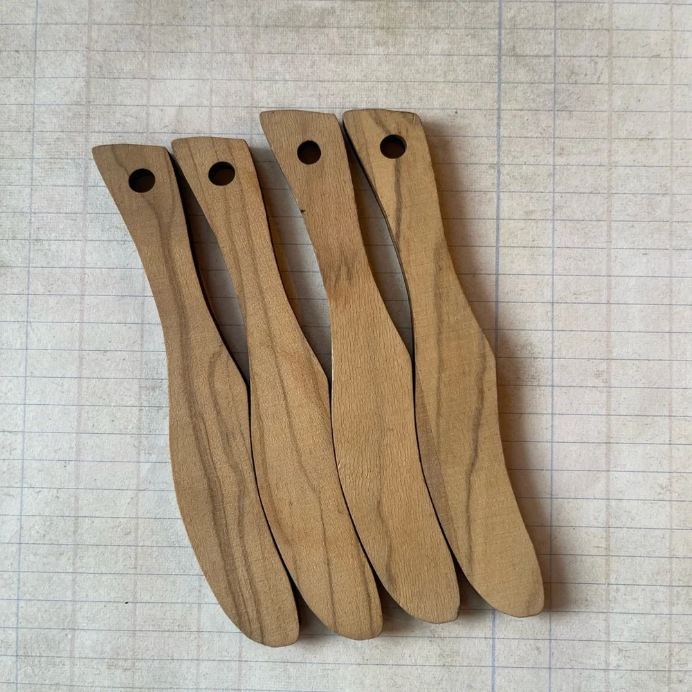 BASIC WOODEN SPREADER SET